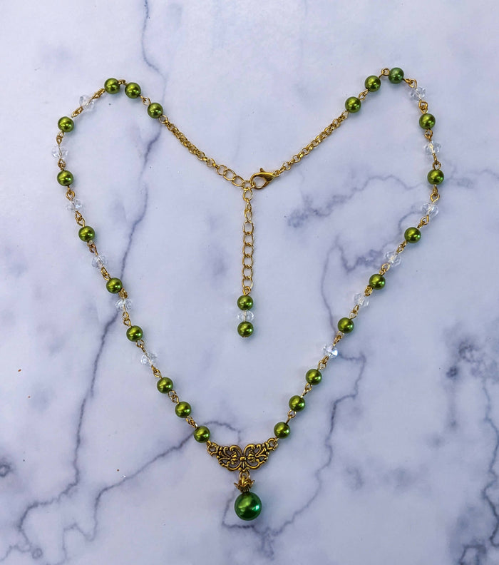 Acrylic Pearl Necklaces (Gold)