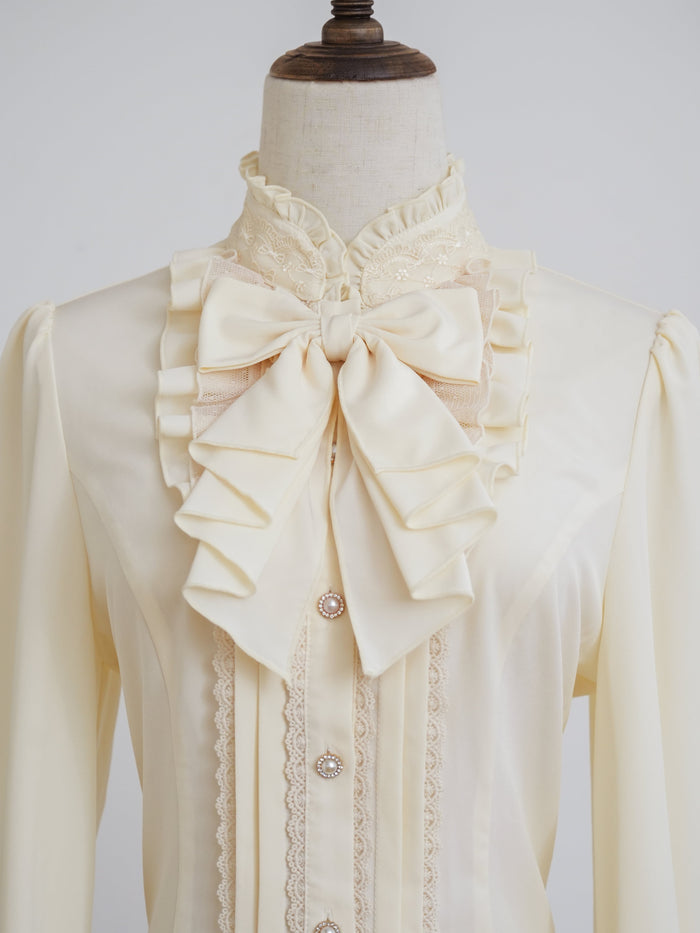 Akebono Assistant's Blouse