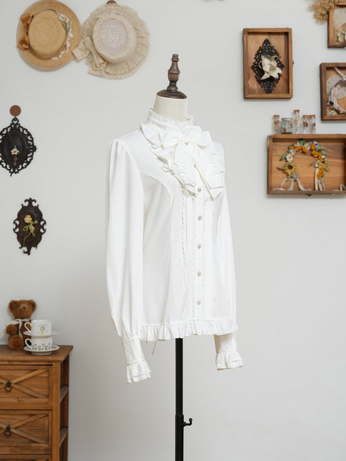 Akebono Assistant's Blouse