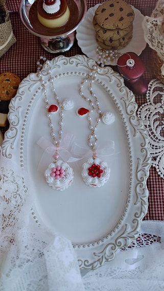 Cake Necklace