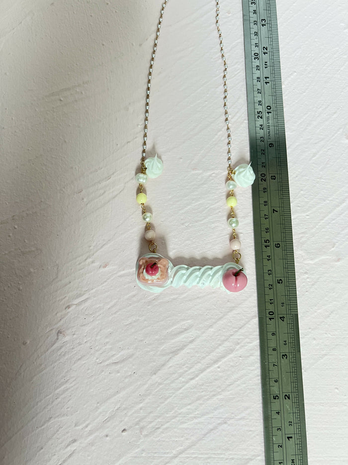 Cream Pudding Necklace