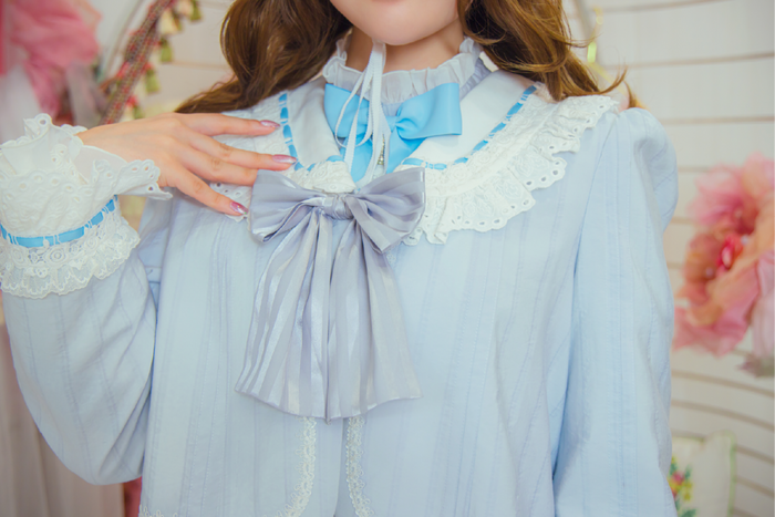 Doll in Cabinet Big Ribbon Jacket
