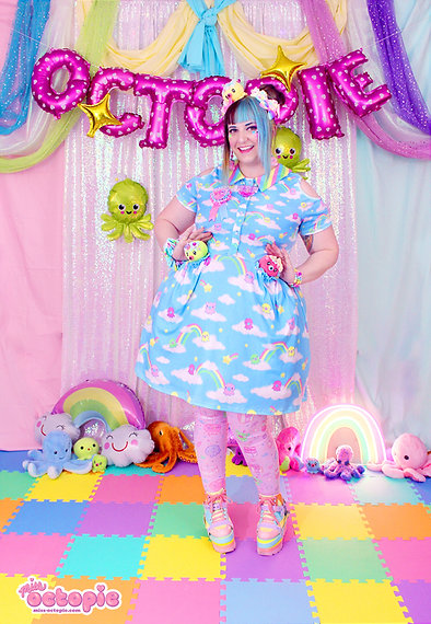 Dreamy Octo Short Sleeve Cut Out Dress