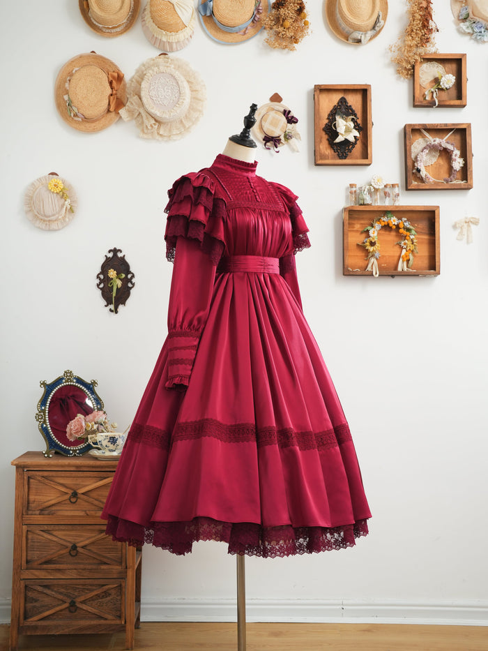 Lillianne Sisters Vivid Color Dress