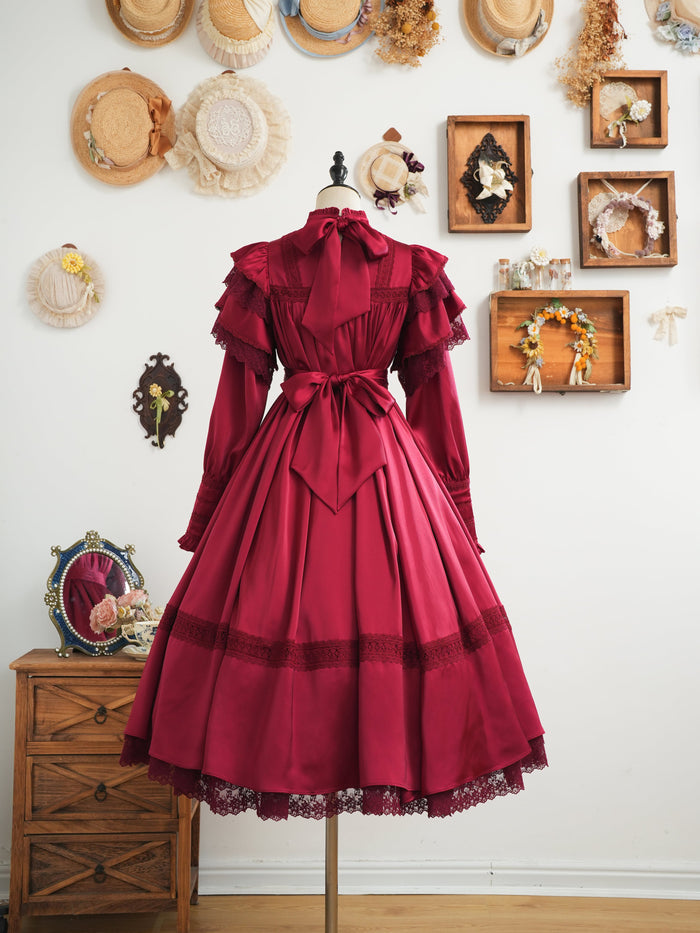 Lillianne Sisters Vivid Color Dress