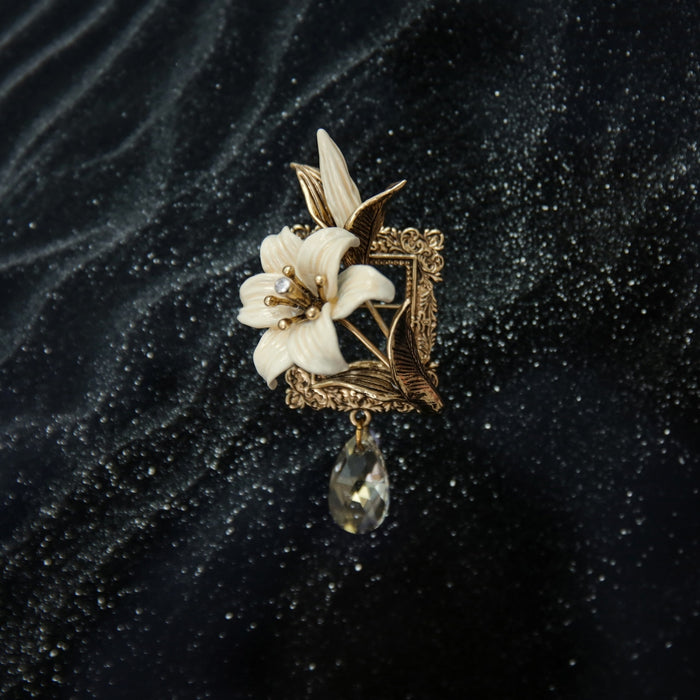 Night Lily Brooch