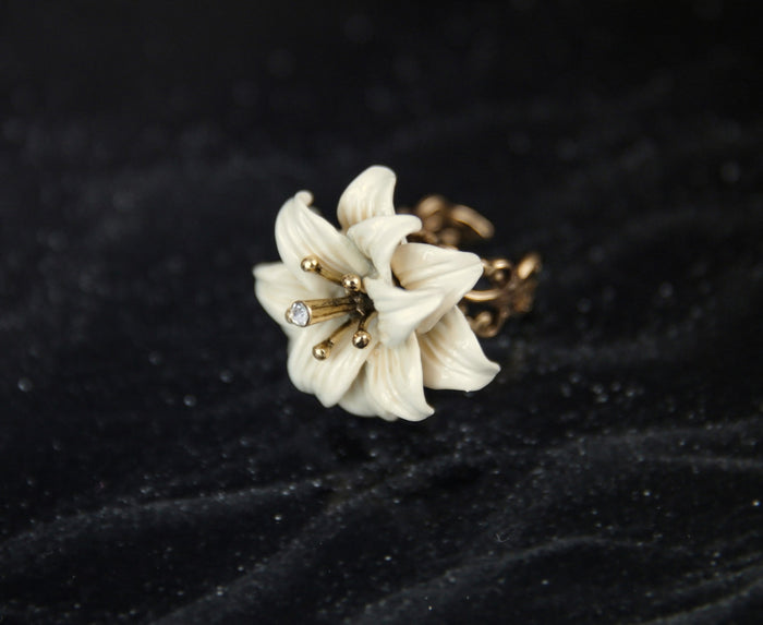 Night Lily Ring