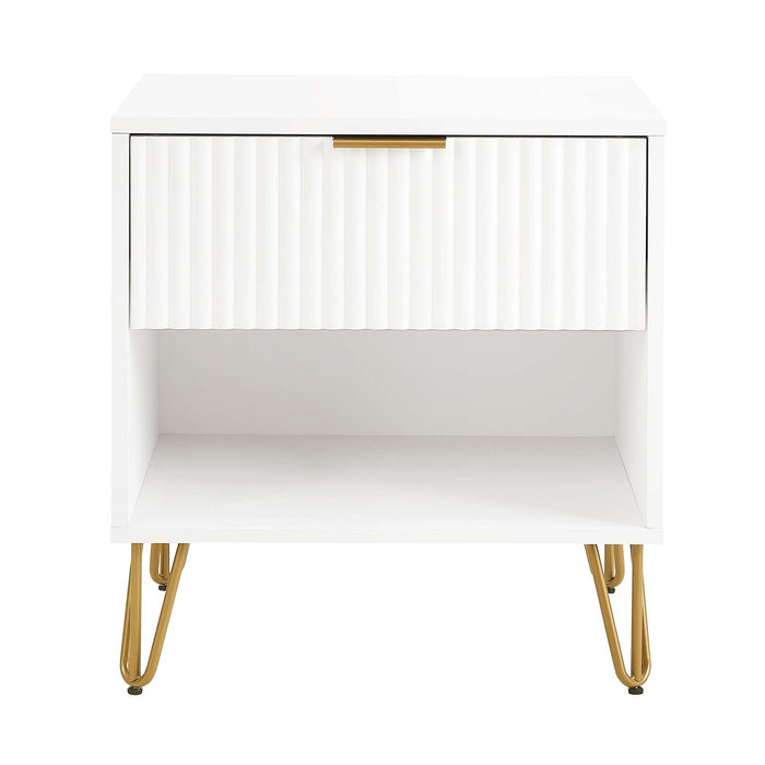Nightstand in White