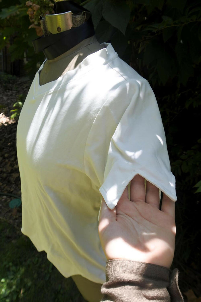 Sleeve detail web size