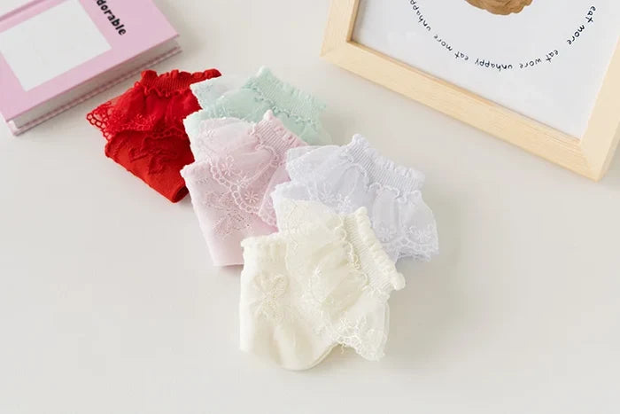 Ribbon Ruffle Ankle Socks