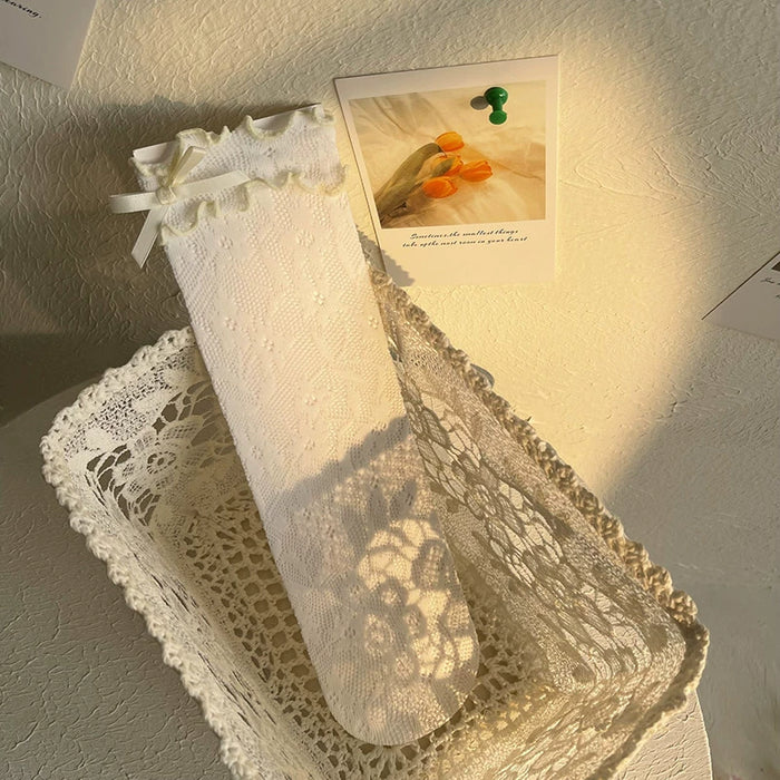 Ruffled Edge Lace Socks