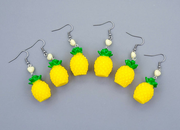 SFS! Barnyard Finds: Pineapple Earrings