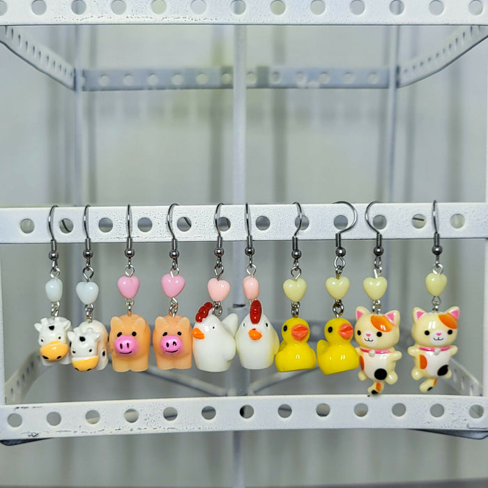 SFS! Barnyard Pals: Cat Earrings