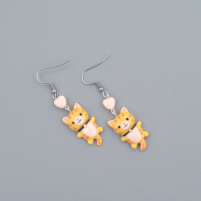 SFS! Barnyard Pals: Cat Earrings