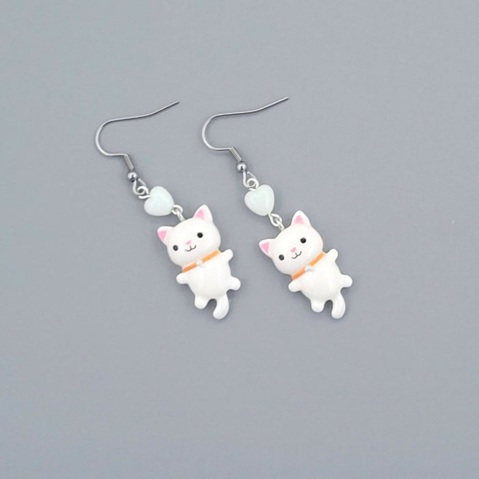 SFS! Barnyard Pals: Cat Earrings