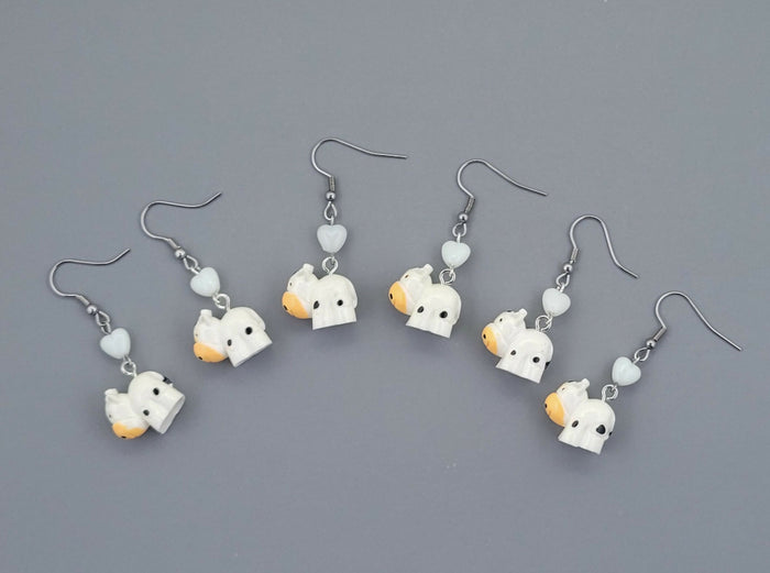 SFS! Barnyard Pals: Cow Earrings
