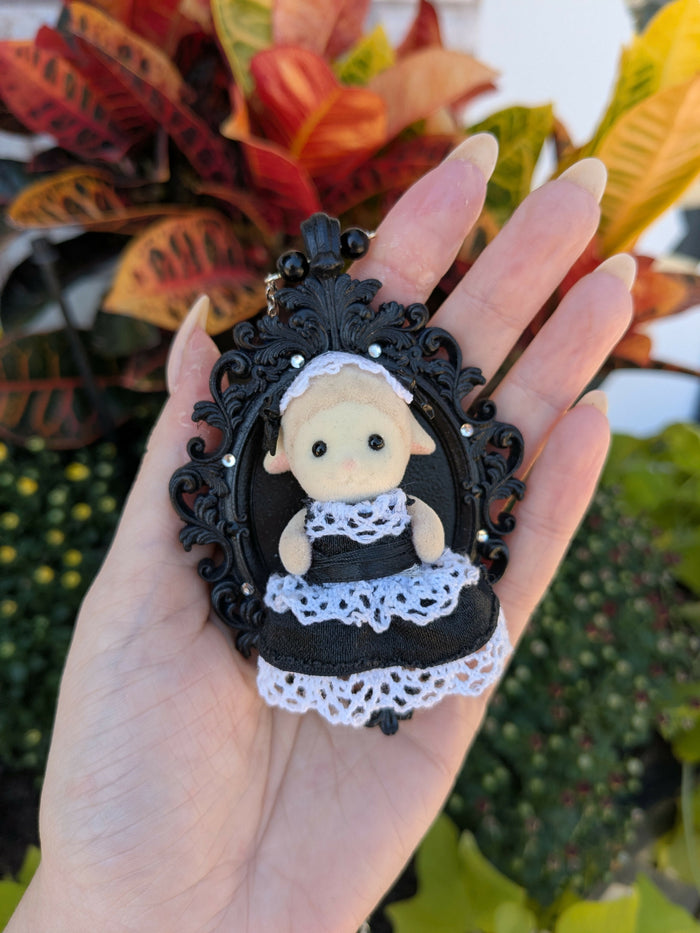 Sylvanian Couture: Emily Necklace