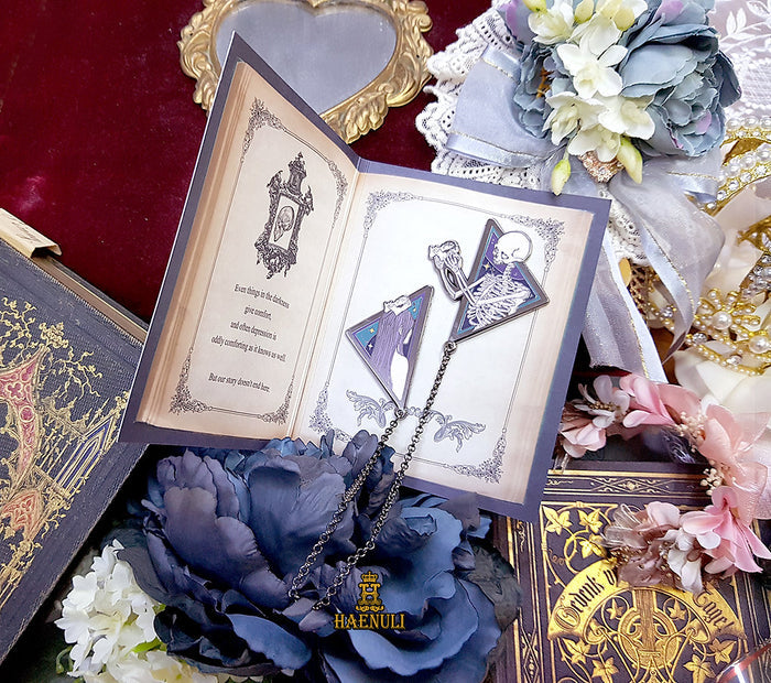 Their Story (with chain) Skull Pin